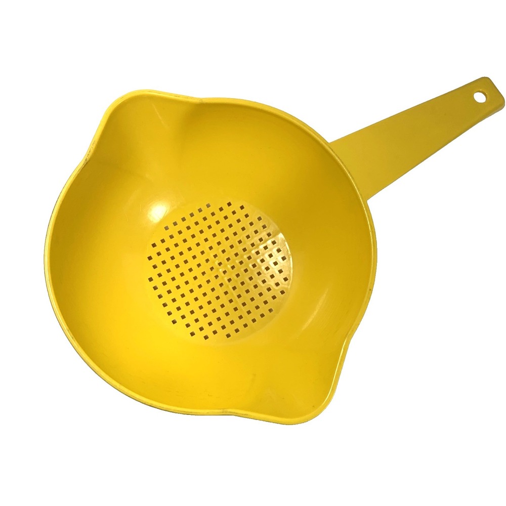 Vintage Tupperware #1200 Yellow 1 Quart Strainer Colander W/Handle 11" x 3"